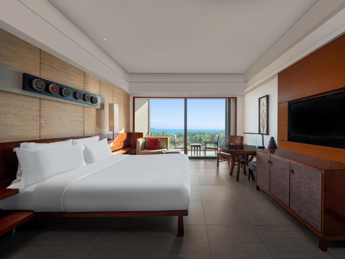 Pullman Oceanview Sanya Bay Resort & Spa Zewnętrze zdjęcie